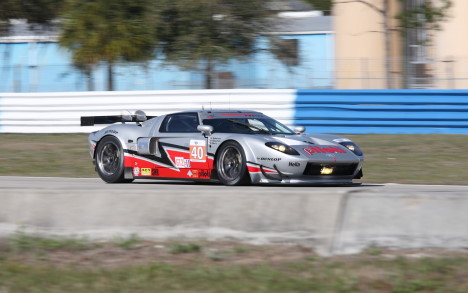 Robertson bilen slog sig rigtig meget på Sebring banen